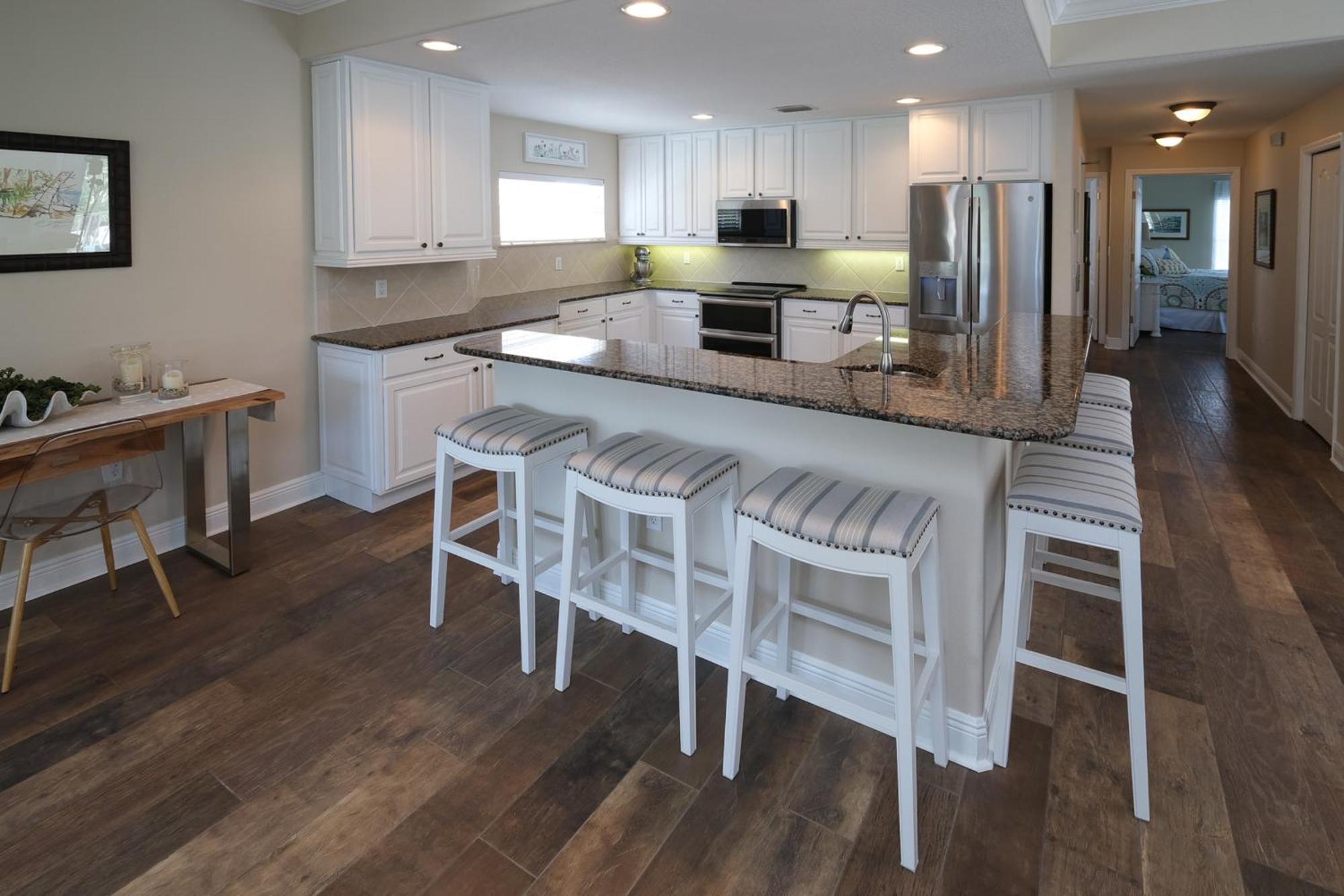 בראדנטון ביץ' Hibiscus Hideaway Condo Walk To Historic Bridge St מראה חיצוני תמונה